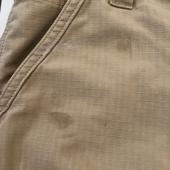 Carhart Men's Tan Cargo Shorts size 38 - Picture 2 of 6